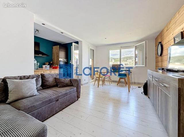 Appartement 4 pièces 67 m²