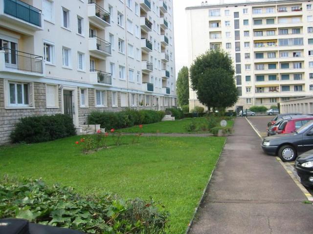 Appartement 4 pièces, 64 m² à louer à Troyes 10000
