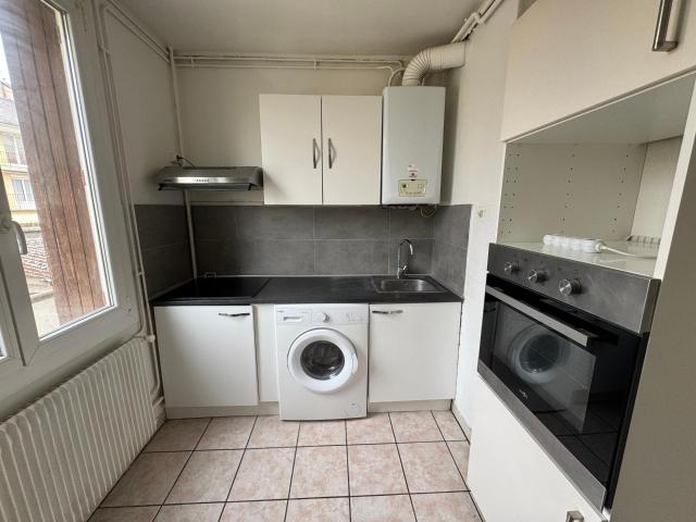 Appartement 4 pièces, 64 m² à louer à Évreux 27000