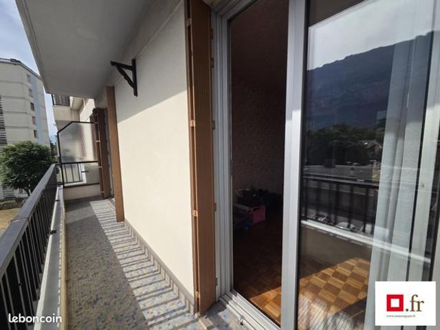 Appartement 4 pièces 64 m²