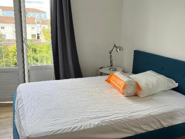 Appartement 4 pièces, 65 m² à louer à Bordeaux 33000