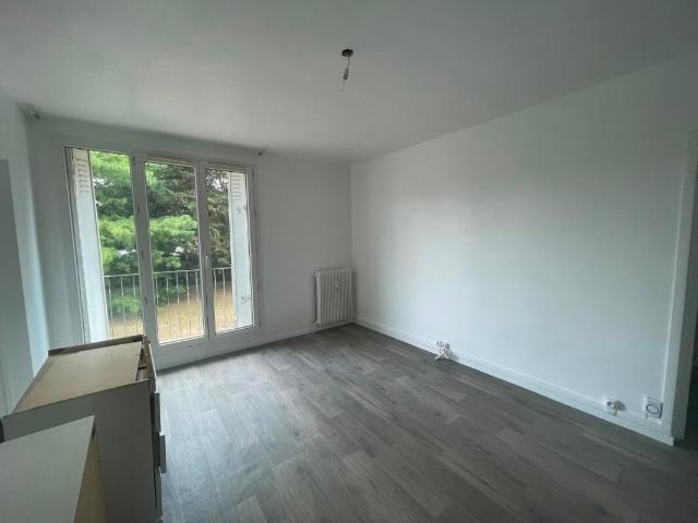 Appartement 4 pièces, 65 m² à louer à Eaubonne 95600