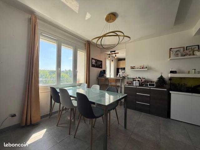 Appartement 4 pièces 65 m²