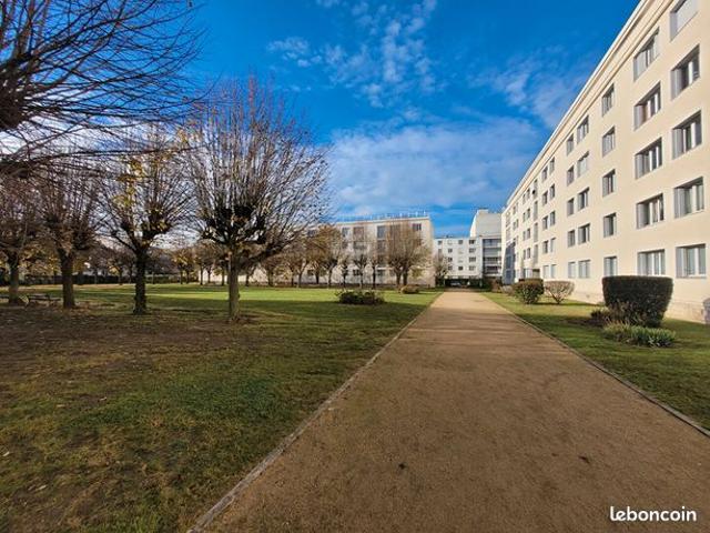 Appartement 4 pièces 65 m²