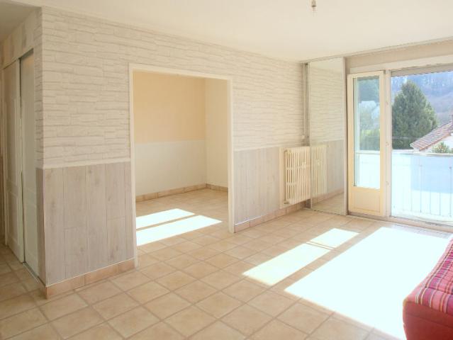 Appartement 4 pièces 66 m2, balcon, parking et cave
