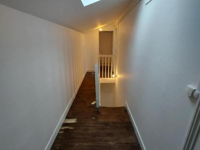 Appartement 4 pièces, 66 m² à louer à Bordeaux 33000