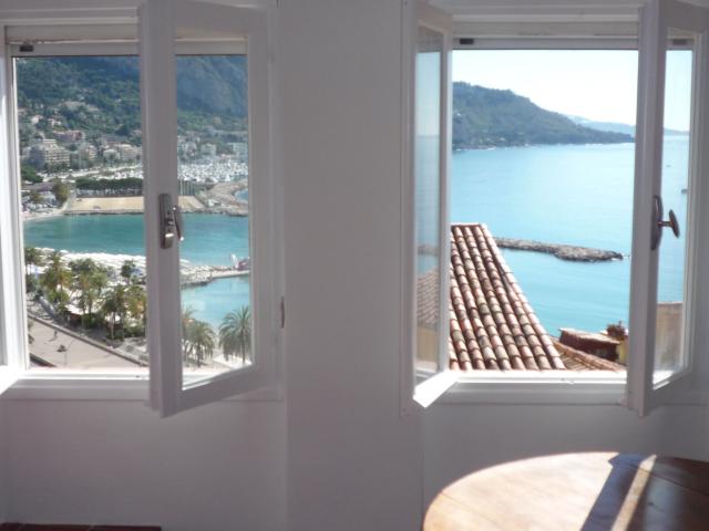 Appartement 4 pièces, 66 m² à louer à Menton 06500