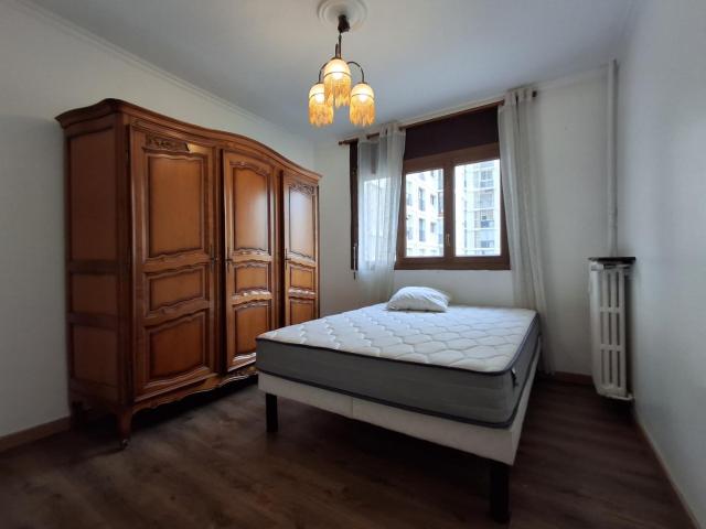 Appartement 4 pièces, 68 m² à louer à Marseille 3 13003