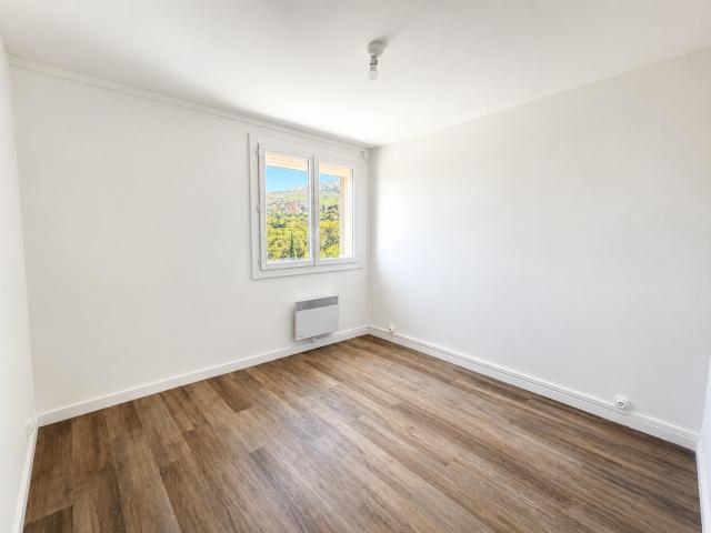 Appartement 4 pièces, 68 m² à louer à Marseille 9 13009