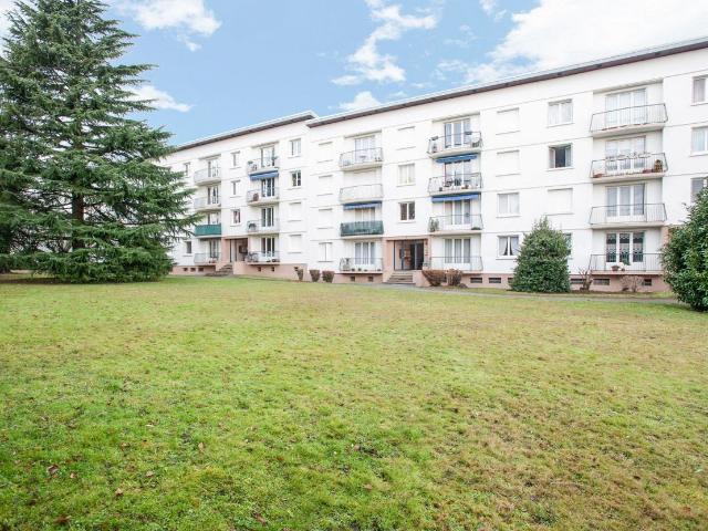 Appartement 4 Pieces 69 m2 limas