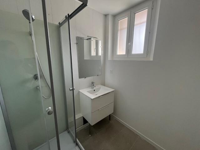 Appartement 4 pièces, 70 m² à louer à Aubagne 13400