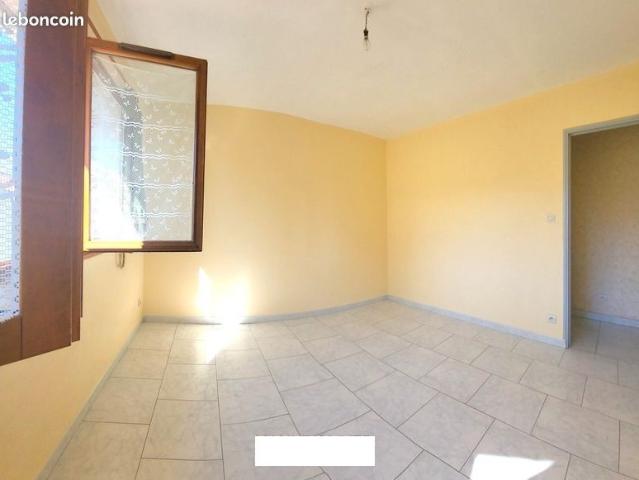 Appartement 4 pièces, 70 m² à louer à Beaumont de Lomagne 82500