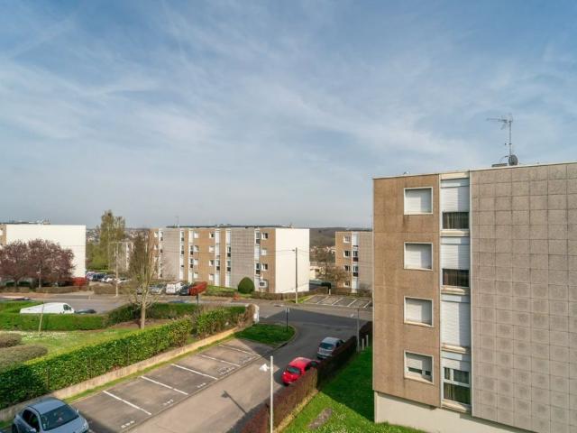 Appartement 4 pièces, 70 m² à louer à Corbeil Essonnes 91100