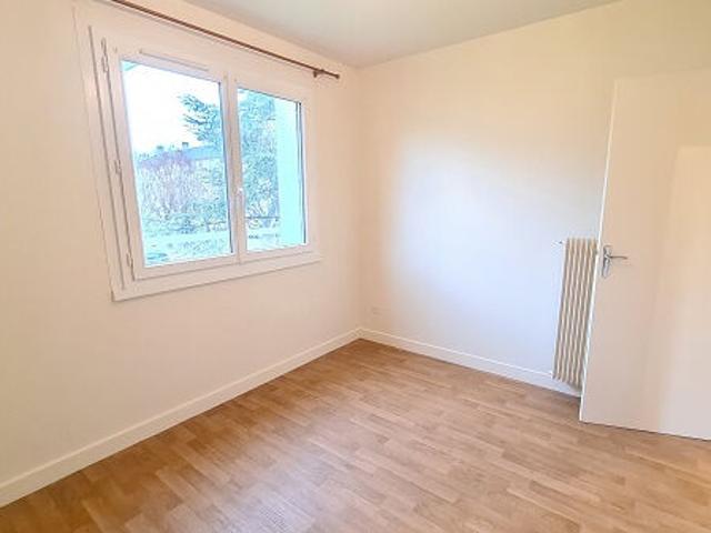 Appartement 4 pièces, 71 m² à louer à Beaugency 45190