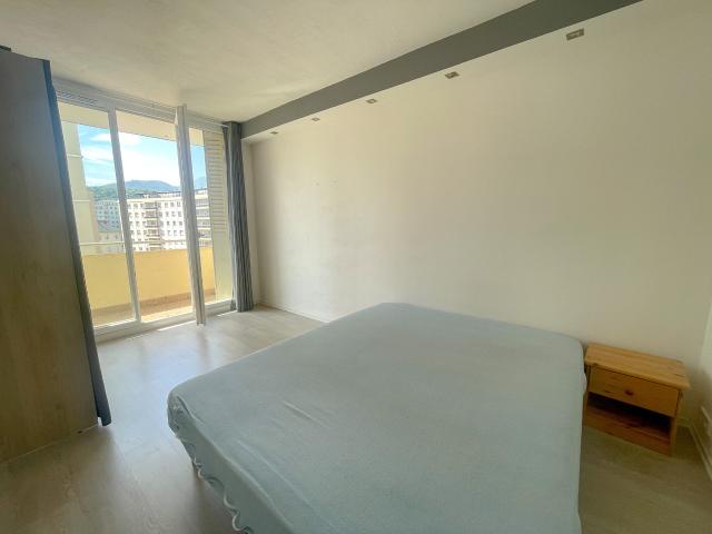 Appartement 4 pièces, 71 m² à louer à Chambéry 73000