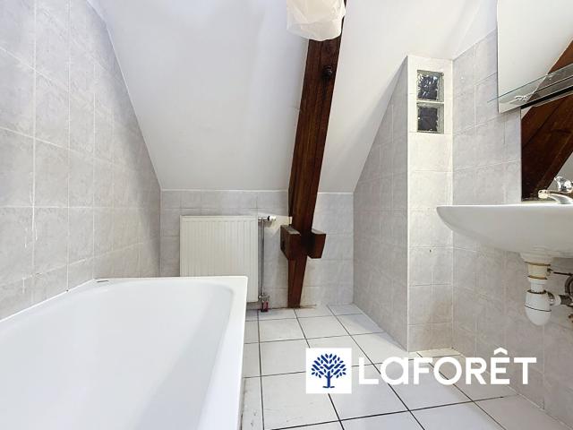 Appartement 4 pièces, 71 m² à louer à Nivolas Vermelle 38300