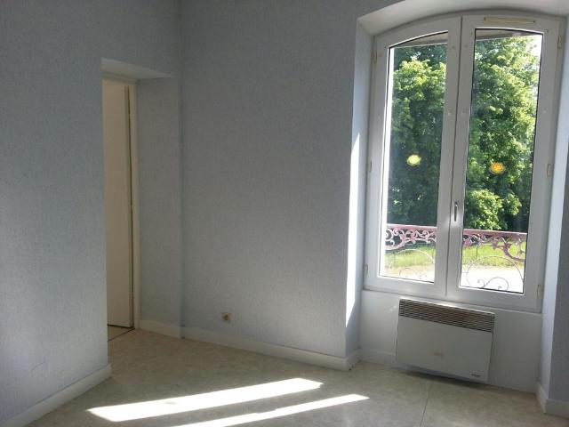 Appartement 4 pièces, 71 m² à louer à Nohant Vic 36400