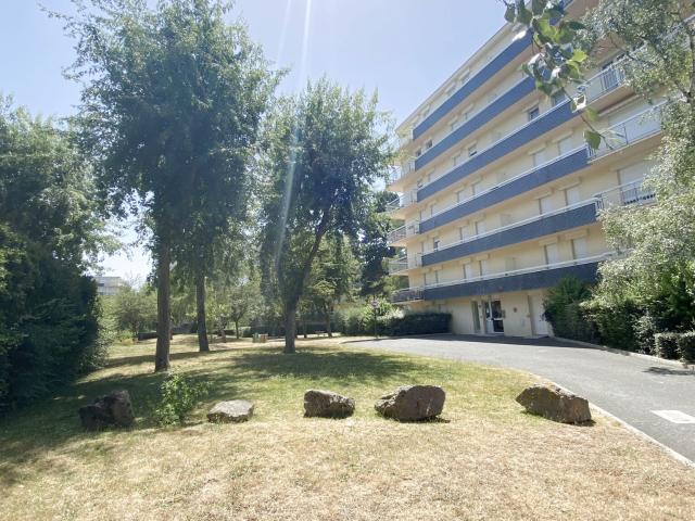Appartement 4 pièces, 72 m² à louer à Angers 49000