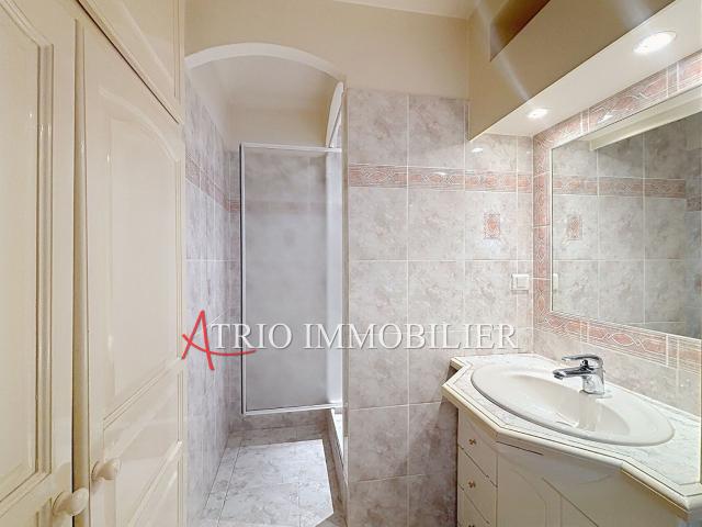 Appartement 4 pièces, 77 m² à louer à Cagnes sur Mer 06800