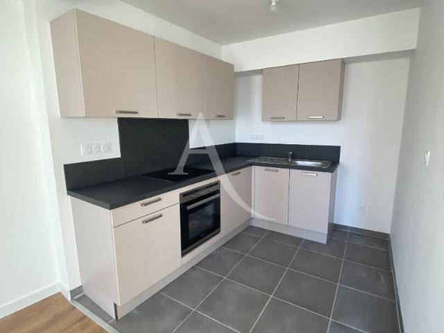 Appartement 4 pièces, 77 m² à louer à Castelnaudary 11400