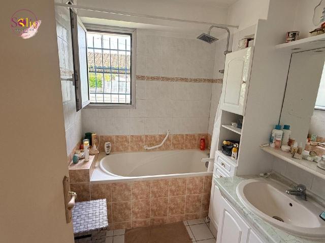 Appartement 4 pièces, 77 m² à louer à Cognac 16100