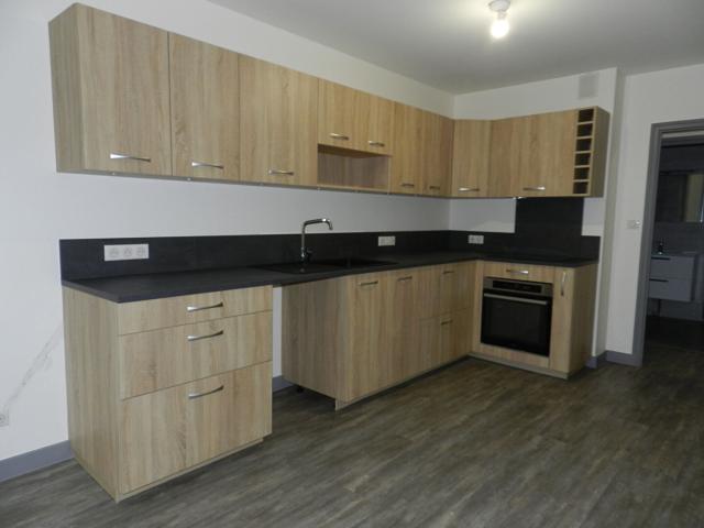 Appartement 4 pièces, 77 m² à louer à Doussard 74210