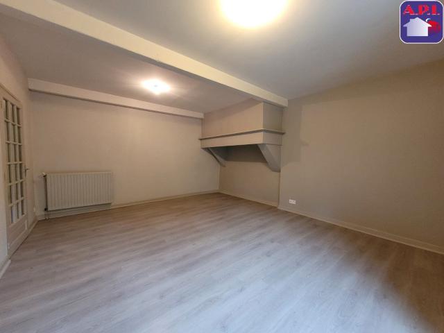 Appartement 4 pièces, 77 m² à louer à Foix 09000