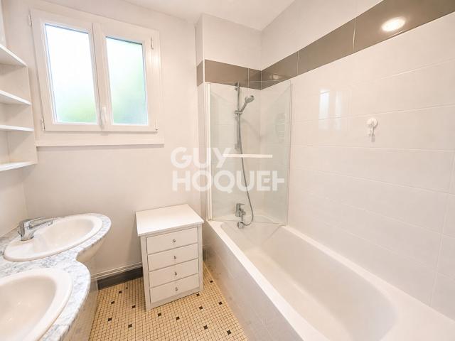 Appartement 4 pièces, 77 m² à louer à Saint Cyr sur Loire 37540
