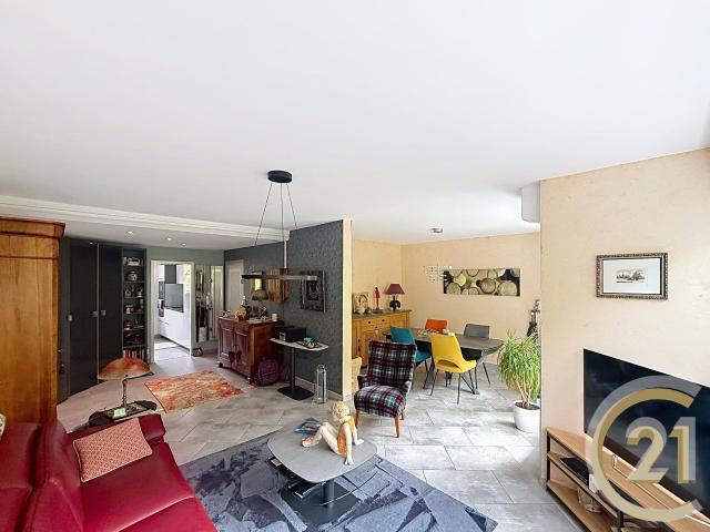 Appartement 4 pièces 77 m²
