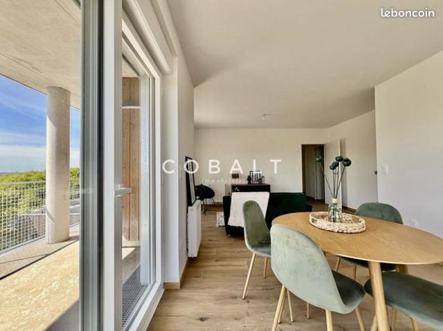 Appartement 4 pièces 77 m²