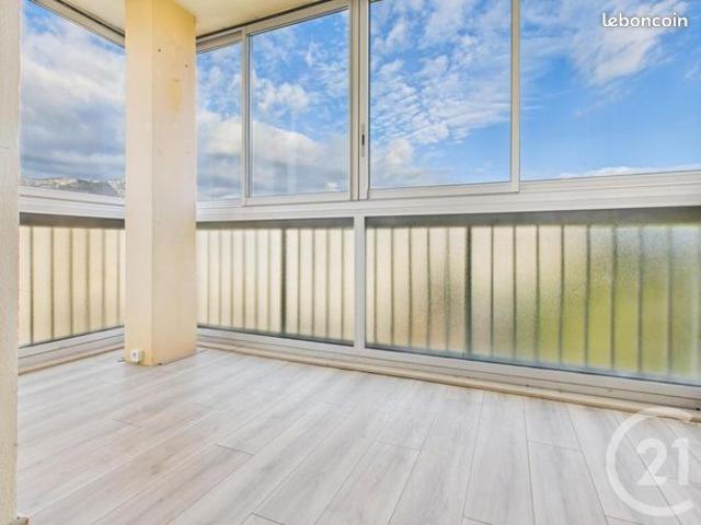 Appartement 4 pièces 77 m²