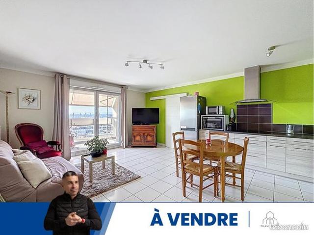 Appartement 4 pièces 77 m²