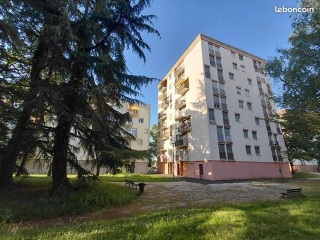 Appartement 4 pièces 77 m²