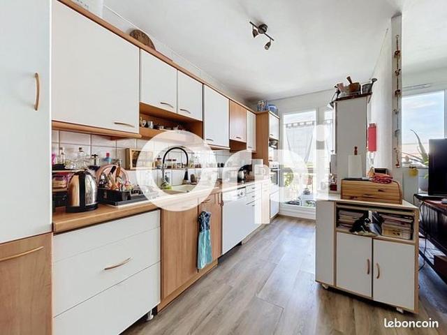 Appartement 4 pièces 77 m²