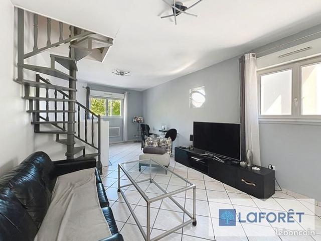 Appartement 4 pièces 77 m²