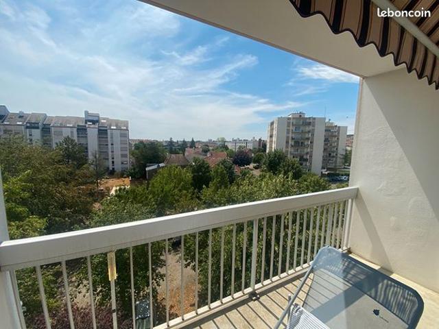 Appartement 4 pièces 77 m²