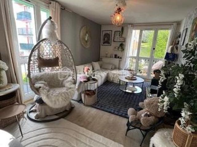 Appartement 4 pièces 77 m²