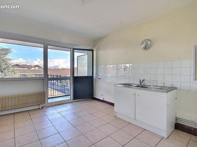 Appartement 4 pièces 77 m²