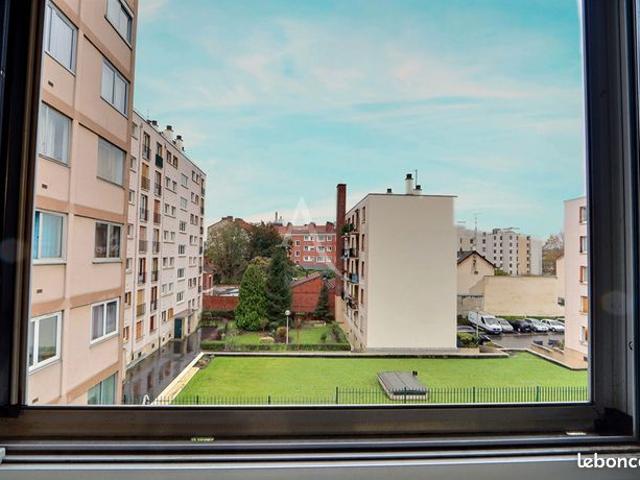 Appartement 4 pièces 77 m²