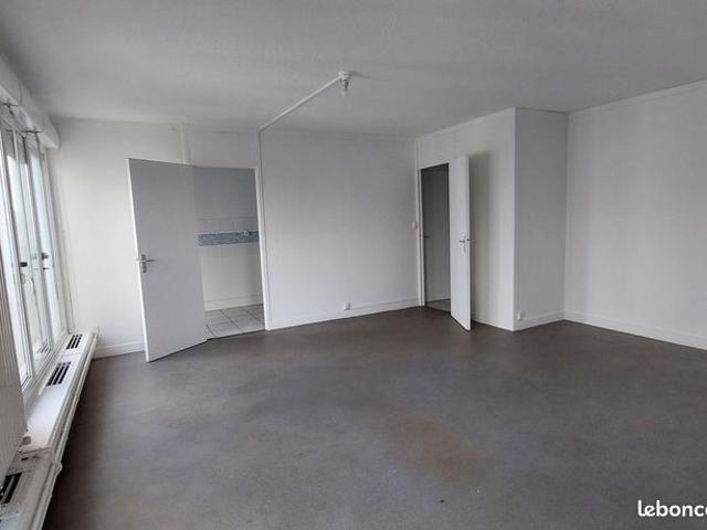 Appartement 4 pièces 77 m²