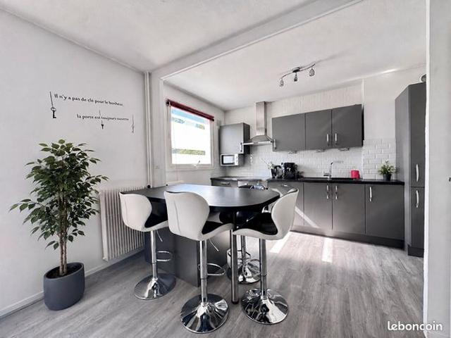 Appartement 4 pièces 77 m²