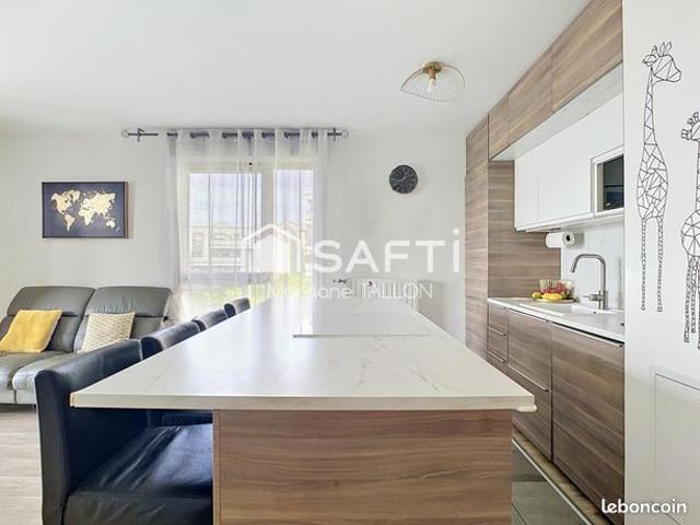 Appartement 4 pièces 77 m²