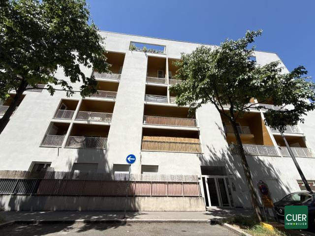 Appartement 4 pièces 77 m²