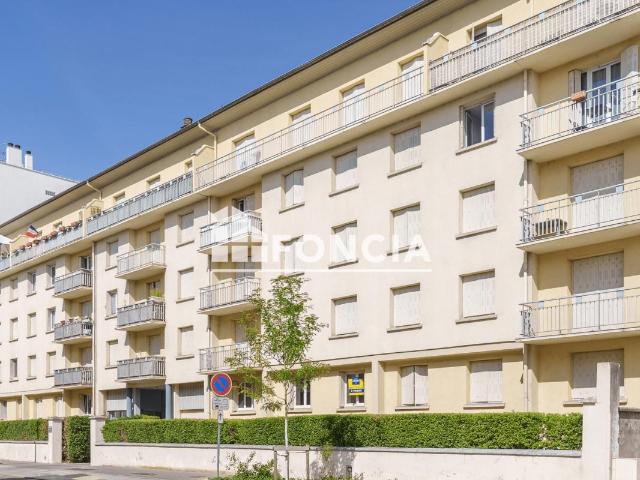 Appartement 4 pièces 77 m²