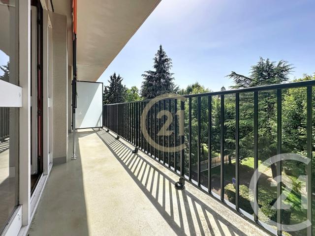 Appartement 4 pièces 77 m²