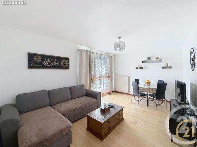 Appartement 4 pièces 77 m²