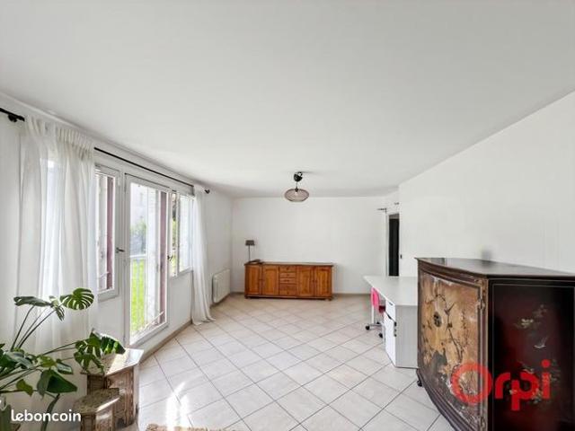 Appartement 4 pièces 77 m²