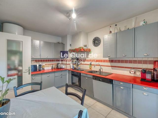 Appartement 4 pièces 77 m²