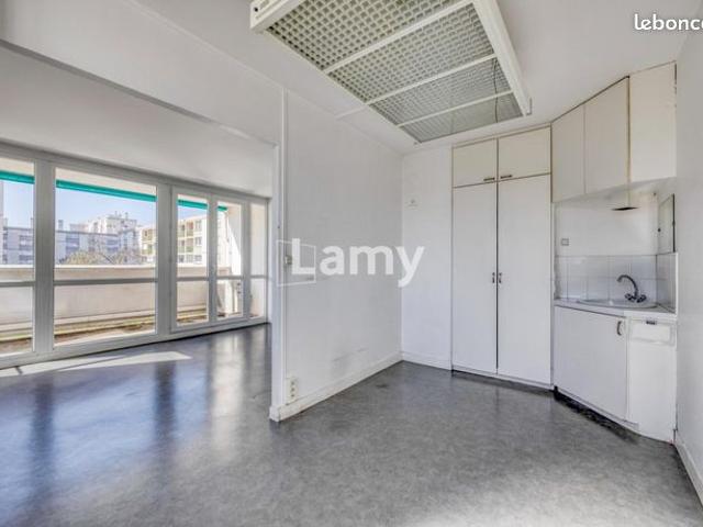 Appartement 4 pièces 77 m²