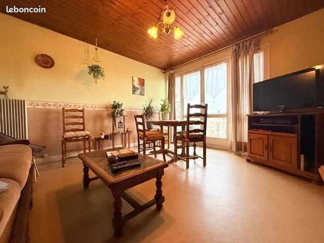 Appartement 4 pièces 77 m²
